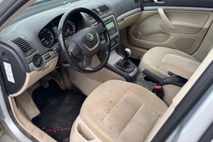 Skoda Octavia 110.000 km 2.500 &euro; Wettenberg 35435