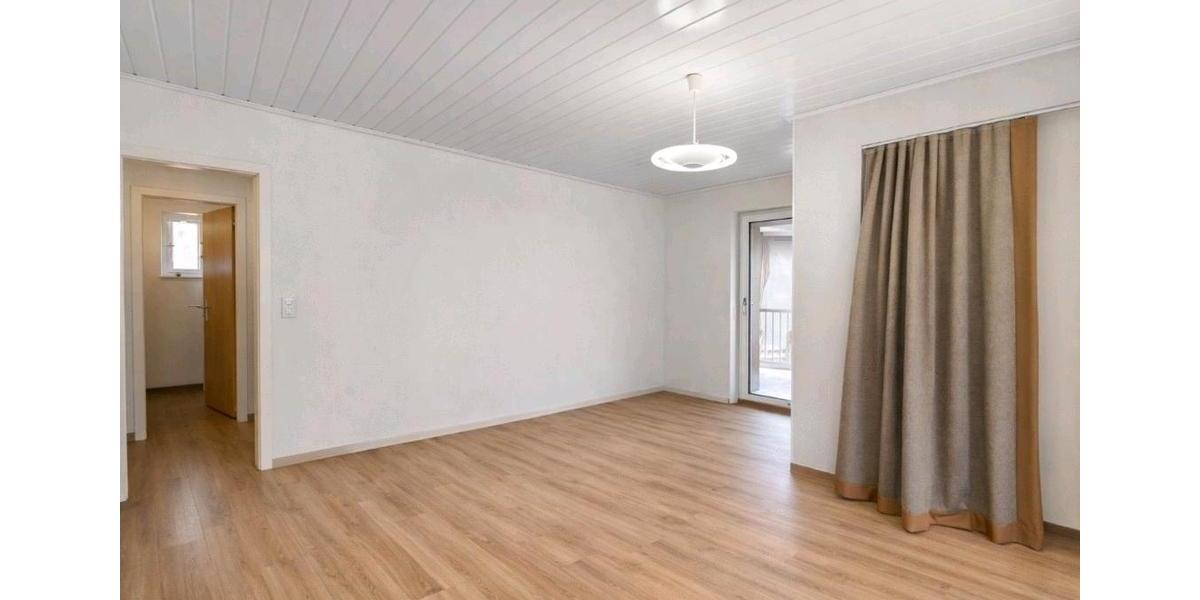 Erdgeschoßwohnung Bad Endbach - 3 Zimmer, 104 m&sup2;, 860&euro; | Angebot:25839109