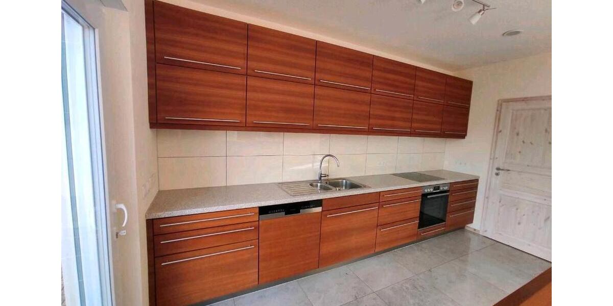 Einfamilienhaus Gladenbach - 5.5 Zimmer, 150 m&sup2;, 2.100&euro; | Angebot:26591382