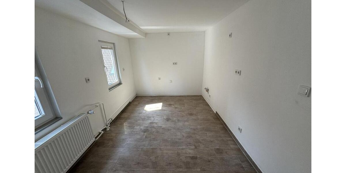 Dachgeschoßwohnung Homberg (Ohm) - 3 Zimmer, 87 m&sup2;, 820&euro; | Angebot:24418516