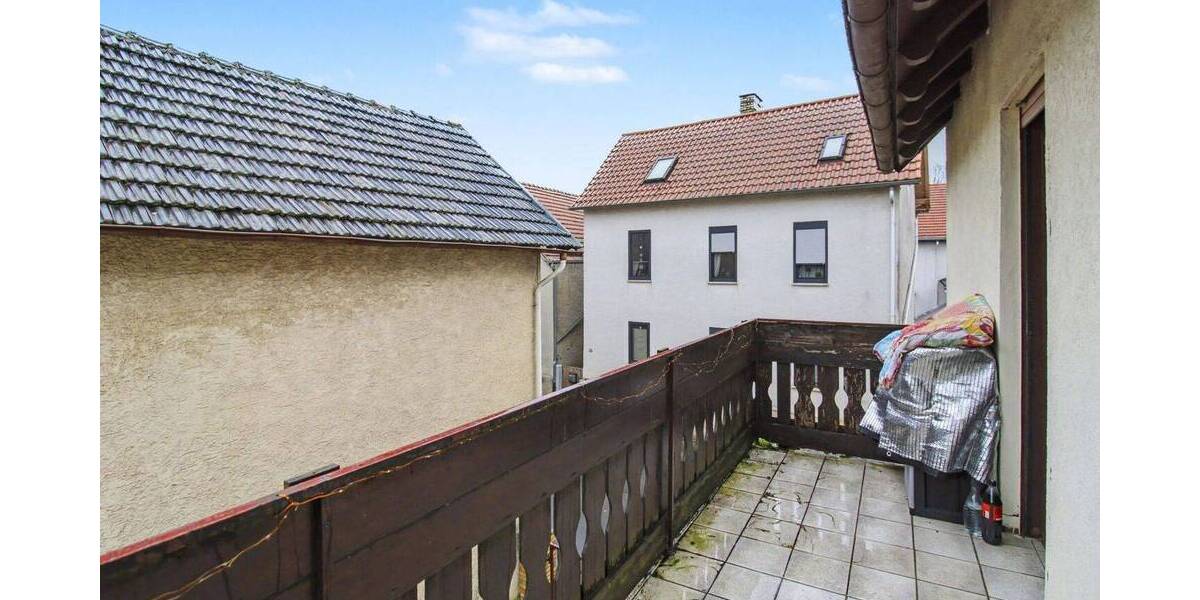Mehrfamilienhaus, Wohnhaus Lich Bettenhausen - 6 Zimmer, 151 m&sup2;, 195.000&euro; | Angebot:26029083