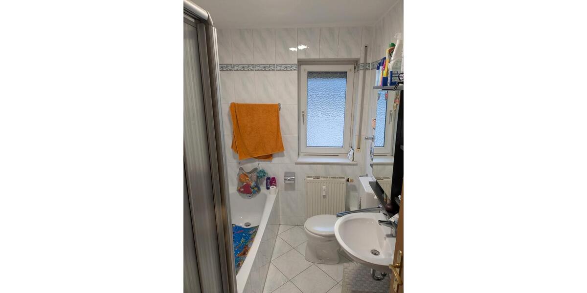 Etagenwohnung Gießen Allendorf - 3 Zimmer, 100 m&sup2;, 970&euro; | Angebot:26262297