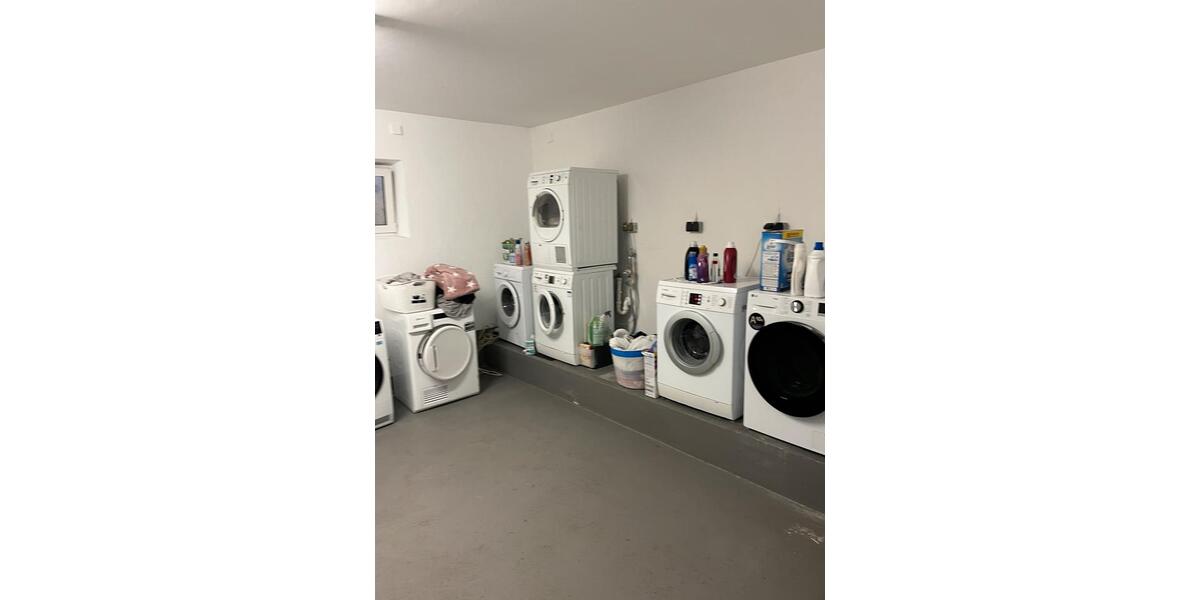 Dachgeschoßwohnung Butzbach - 4 Zimmer, 76 m&sup2;, 1.220&euro; | Angebot:25639563