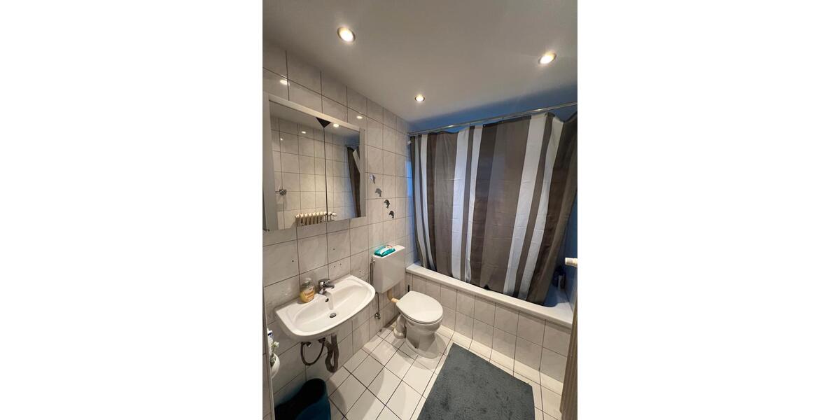 Erdgeschoßwohnung Butzbach - 3 Zimmer, 84 m&sup2;, 790&euro; | Angebot:25977128