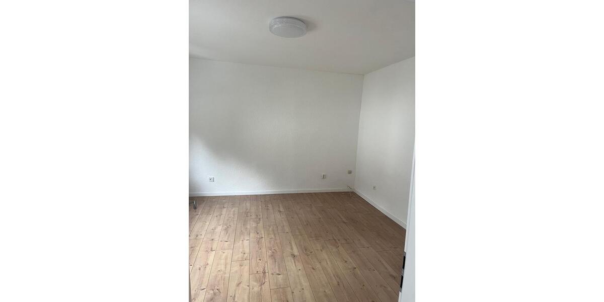 Etagenwohnung Leun - 3 Zimmer, 93 m&sup2;, 950&euro; | Angebot:24980060