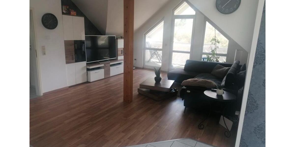 Dachgeschoßwohnung Bad Endbach - 3 Zimmer, 1.150&euro; | Angebot:22898501