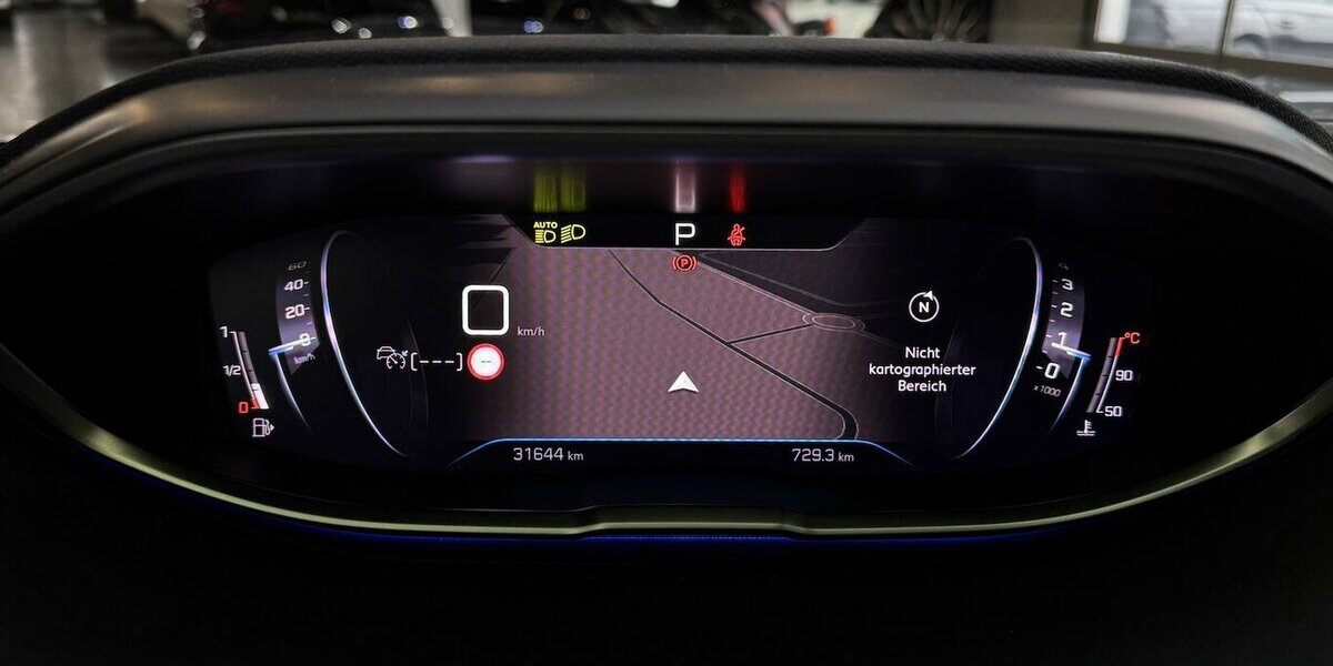 Peugeot 5008 GT 180 Blue HDi EAT8 1.Hand Nachtsicht 31.700 km 33.900 &euro; Lich 35423