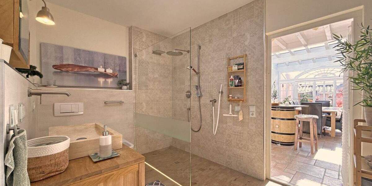 Einfamilienhaus Hungen Villingen - 5 Zimmer, 342 m&sup2;, 685.000&euro; | Angebot:25738062