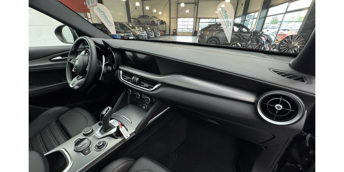 Alfa Romeo Stelvio 2.2 D Veloce Q4 1.Hand Panodach 37.600 km 35.320 &euro; Lich 35423