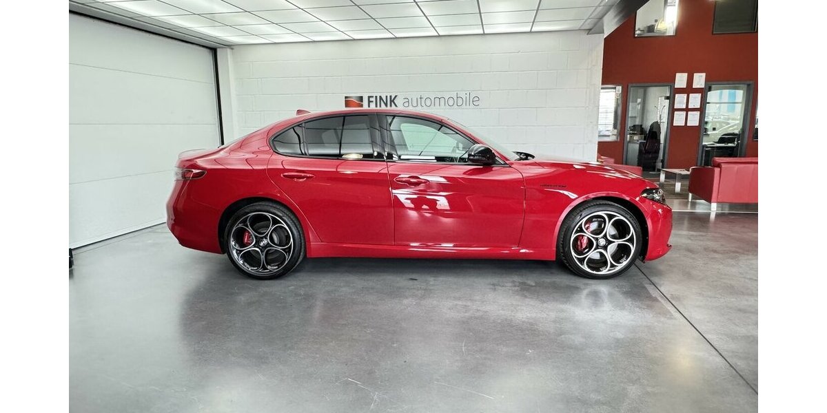 Alfa Romeo Giulia Competizione Q4 Turbo CarPlay Kamera 8.960 km 36.220 &euro; Lich 35423