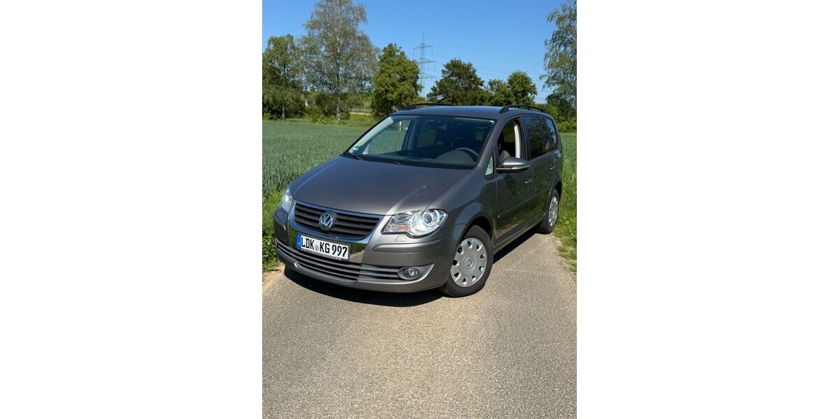 VW Touran 166.600 km 3.500 &euro; Hüttenberg 35625