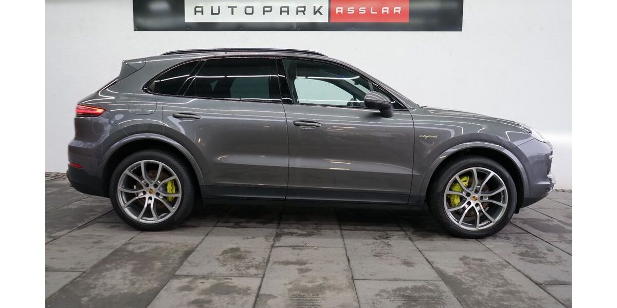 Porsche Cayenne 89.900 km 55.880 &euro; Asslar 35614