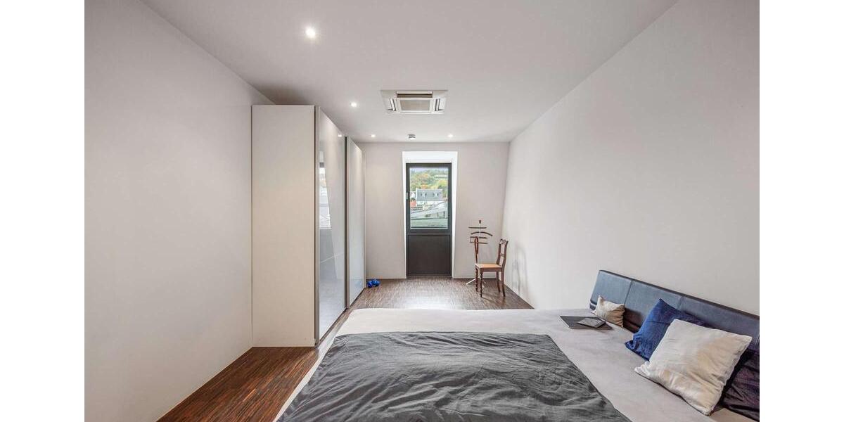 Dachgeschoßwohnung Bad Nauheim - 3 Zimmer, 190 m&sup2;, 2.565&euro; | Angebot:24692665