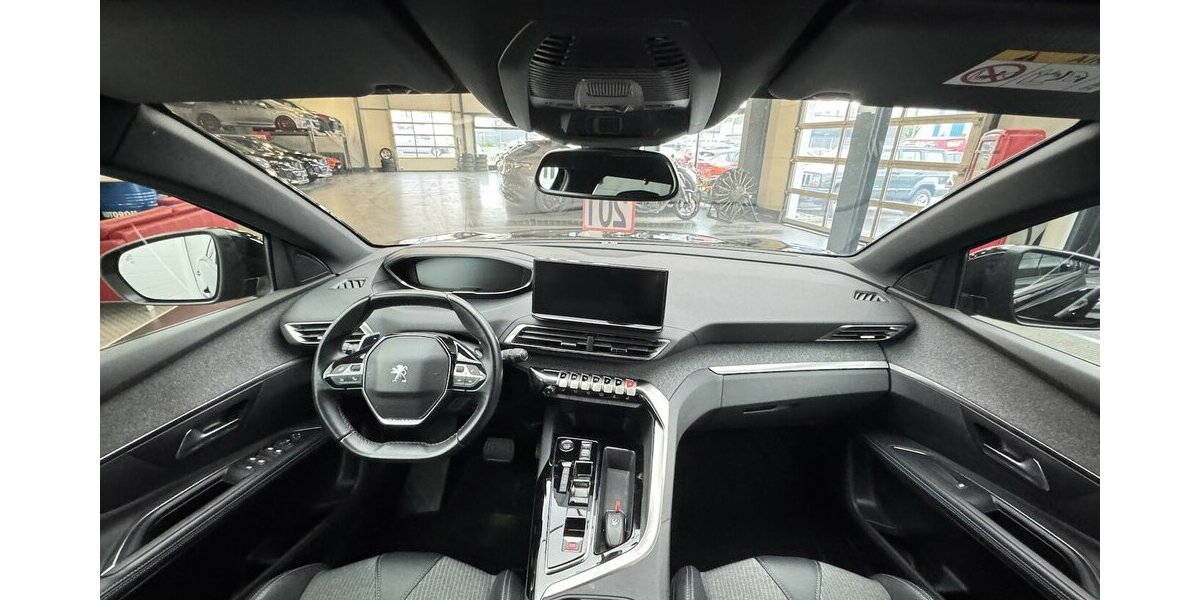 Peugeot 5008 Blue HDI 130 Allure Pack 1.Hand Carplay 52.400 km 22.320 &euro; Lich 35423