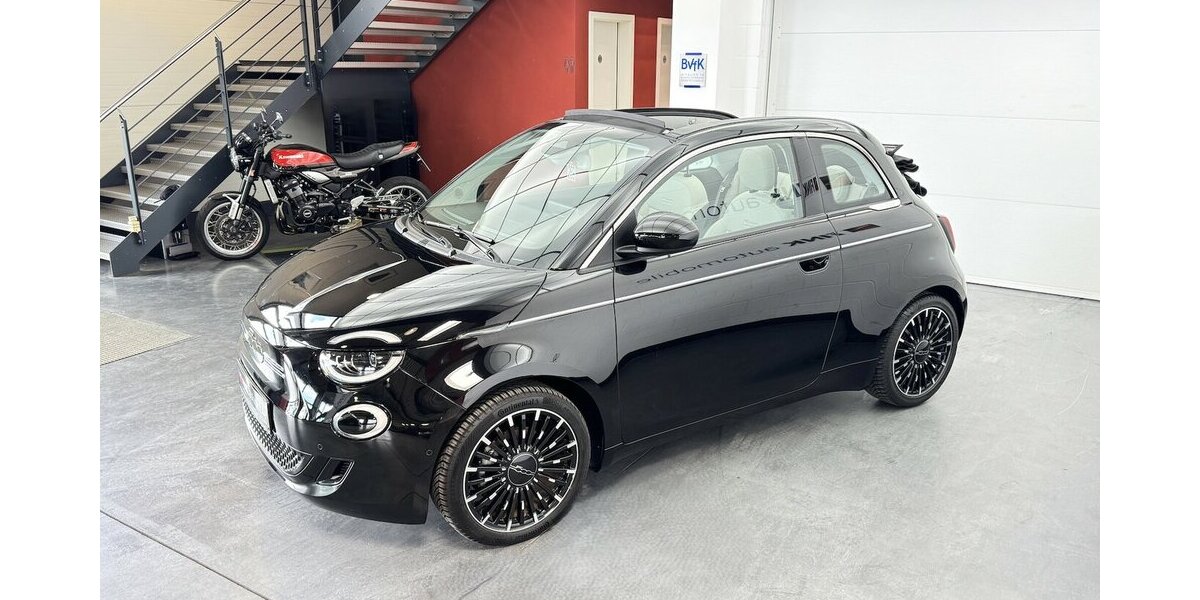 Fiat 500e La Prima by Bocelli 1.Hand Cabrio 42 kWh 28.200 km 24.490 &euro; Lich 35423