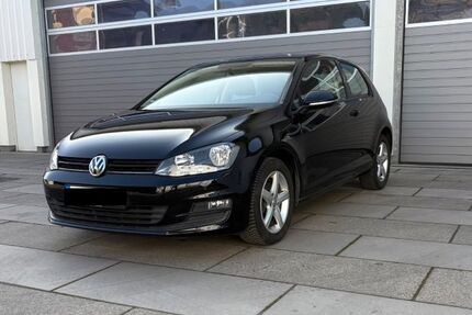 VW Golf 109.500 km 8.300 &euro; Rabenau 35466