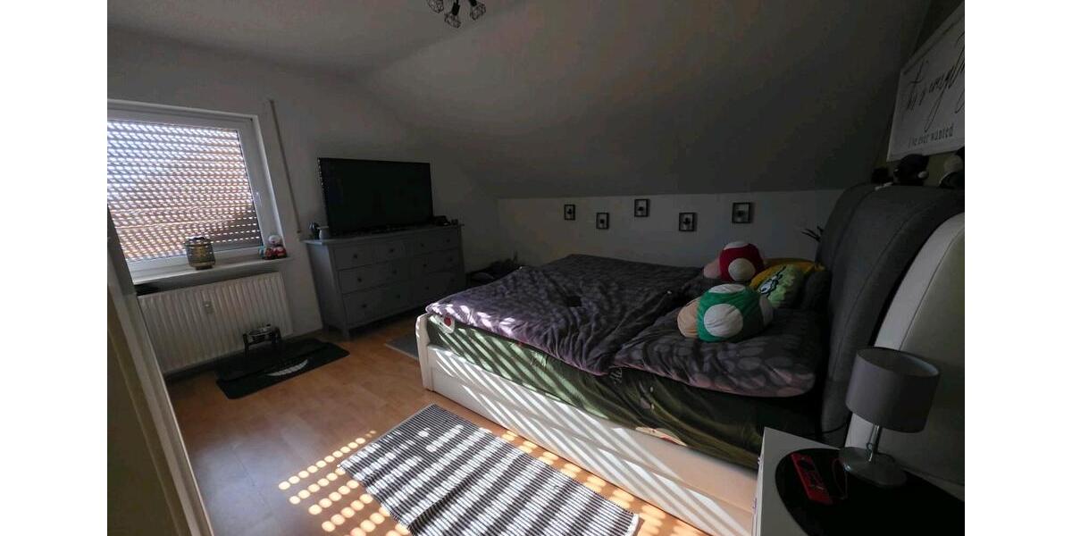 Etagenwohnung Pohlheim - 3 Zimmer, 100 m&sup2;, 960&euro; | Angebot:25883067