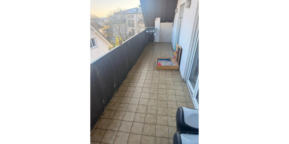 Dachgeschoßwohnung Pohlheim - 2 Zimmer, 6 m&sup2;, 700&euro; | Angebot:25853887