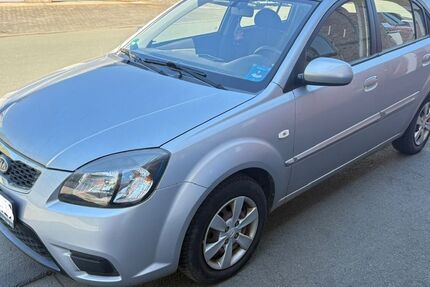 Kia Rio 37.800 km 4.900 &euro; Sinn 35764