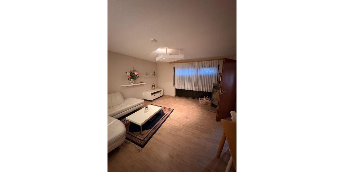 Erdgeschoßwohnung Herborn - 1 Zimmer, 30 m&sup2;, 300&euro; | Angebot:25942717