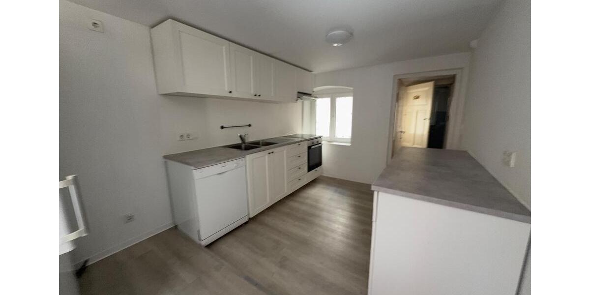 Etagenwohnung Marburg - 4 Zimmer, 115 m&sup2;, 1.490&euro; | Angebot:26644573