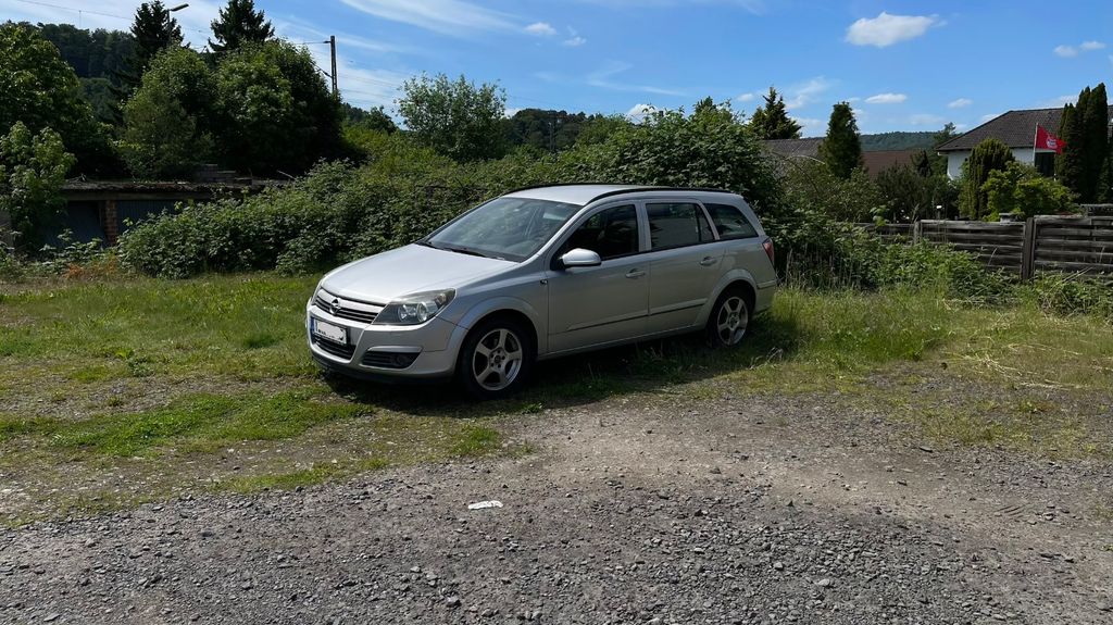 Opel Astra 210.000 km 600 &euro; marburg 35037