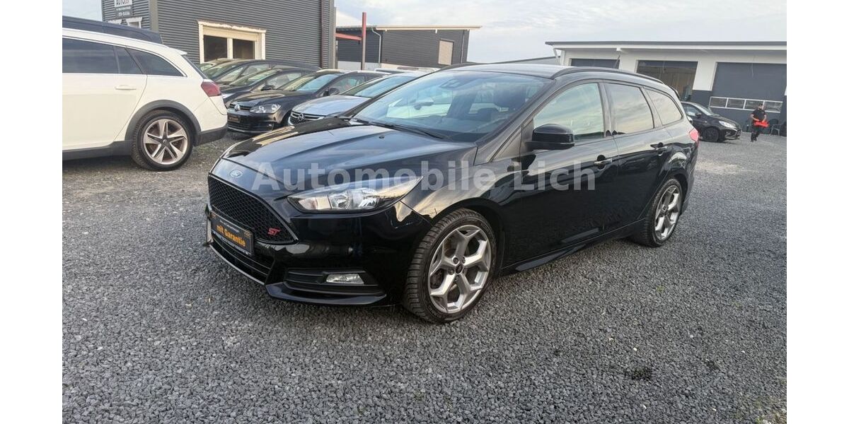 Ford Focus 117.000 km 14.199 &euro; Lich 35423