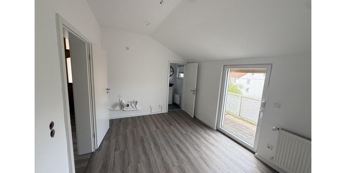 Dachgeschoßwohnung Bad Nauheim - 3 Zimmer, 75 m&sup2;, 990&euro; | Angebot:26675519
