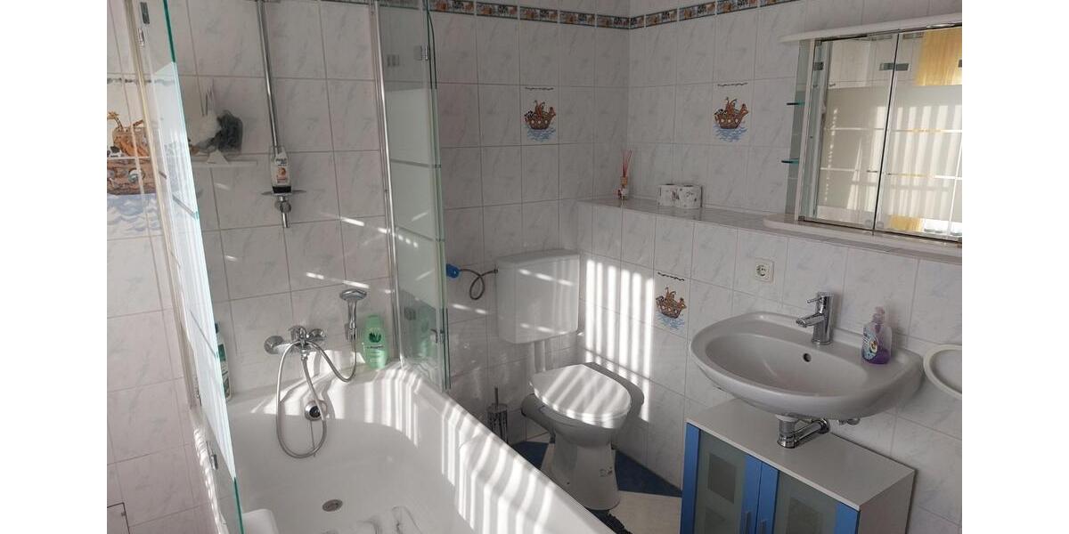 Etagenwohnung Greifenstein - 6 Zimmer, 100 m&sup2;, 450&euro; | Angebot:25947883