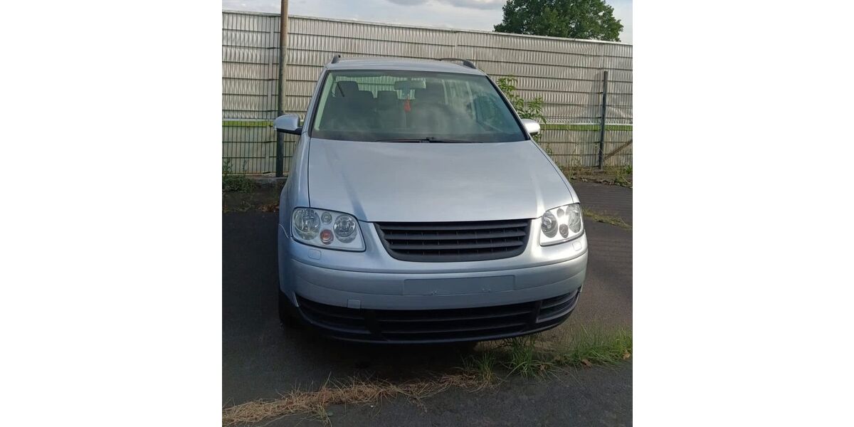 VW Touran 237.088 km 3.000 &euro; Linden am Mühlberg 35440