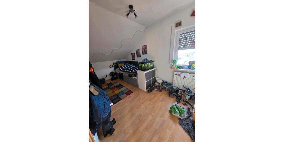 Etagenwohnung Pohlheim - 3 Zimmer, 100 m&sup2;, 960&euro; | Angebot:25883067