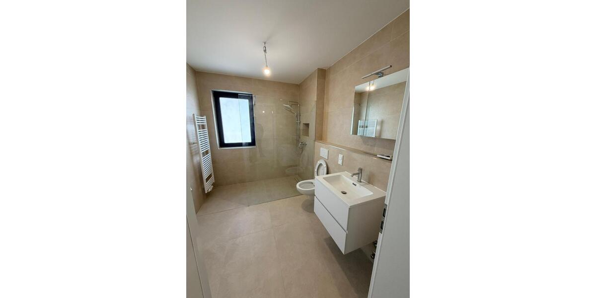 Etagenwohnung Butzbach - 3 Zimmer, 77 m&sup2;, 1.100&euro; | Angebot:25905301