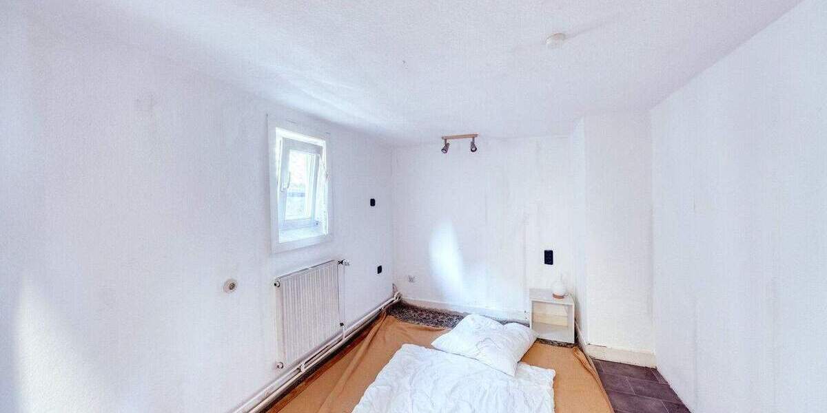 Mehrfamilienhaus, Wohnhaus Aßlar - 8 Zimmer, 186 m&sup2;, 219.000&euro; | Angebot:25697034