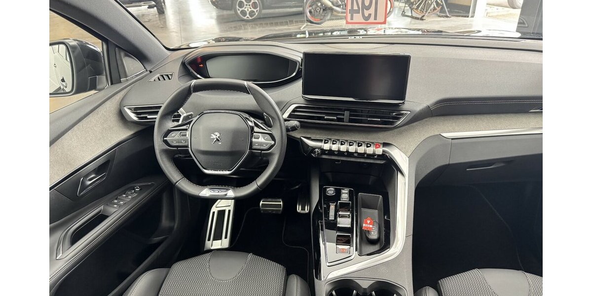 Peugeot 5008 GT 130 Black Edition EAT8 1.Hand Massage 20.400 km 26.220 &euro; Lich 35423
