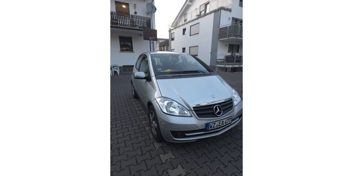 Mercedes-Benz A 180 128.000 km 4.750 &euro; Lahnau 35633