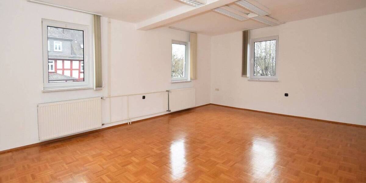 Einfamilienhaus Buseck Großen-Buseck - 7 Zimmer, 172 m&sup2;, 1.400&euro; | Angebot:26642296