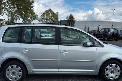 VW Touran 141.360 km 6.900 &euro; Lollar 35457