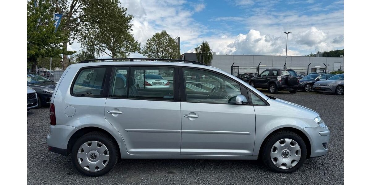 VW Touran 141.360 km 6.900 &euro; Lollar 35457