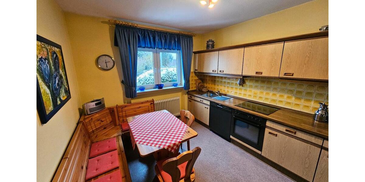 Reihenhaus Langgöns - 11 Zimmer, 200 m&sup2;, 450.000&euro; | Angebot:26578048