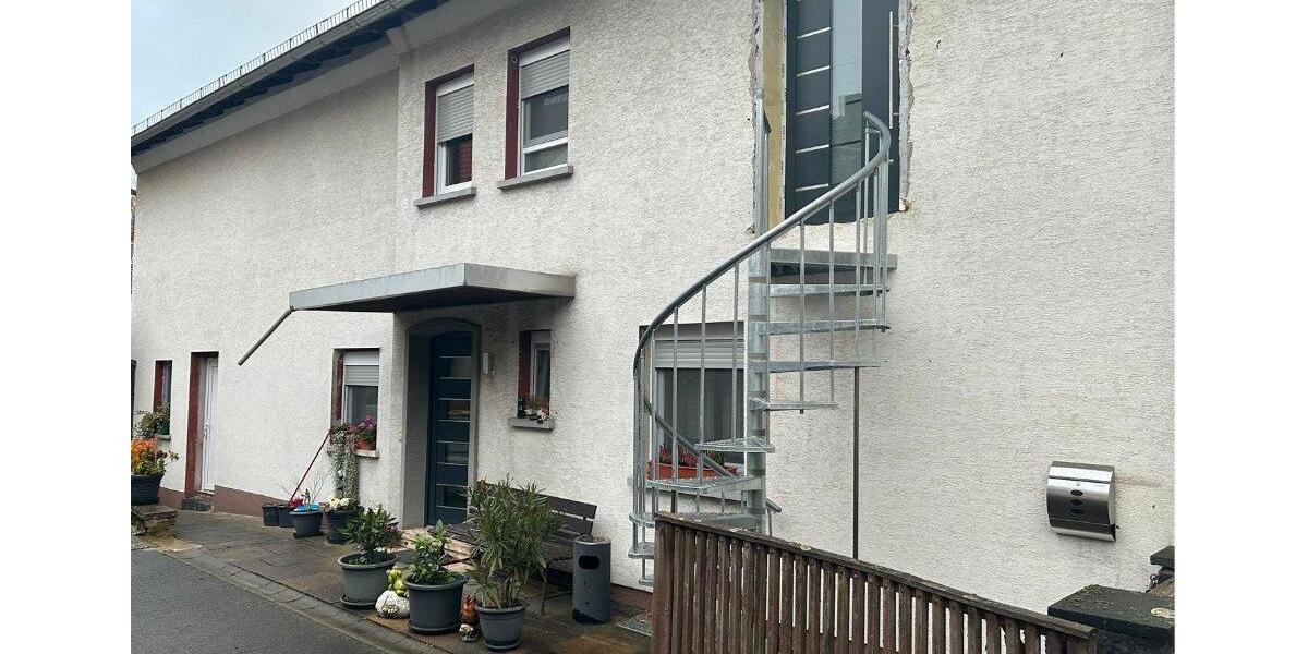 Einfamilienhaus Biebertal - 5 Zimmer, 130 m&sup2;, 264.000&euro; | Angebot:26008705