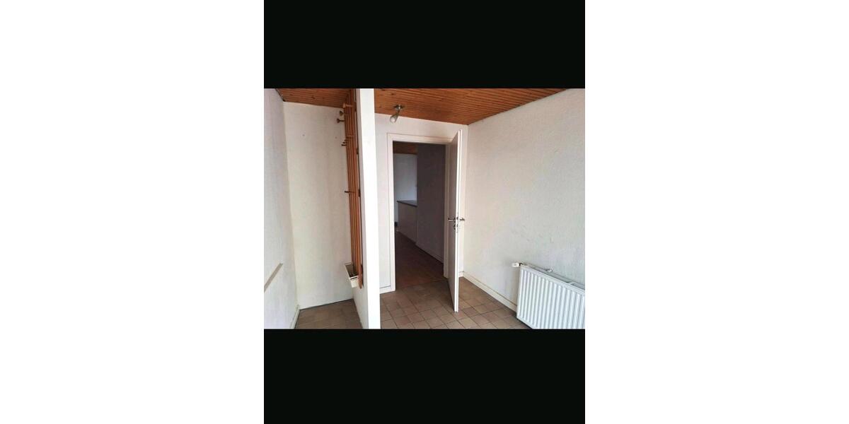 Etagenwohnung Lohra - 5 Zimmer, 102 m&sup2;, 850&euro; | Angebot:26459856