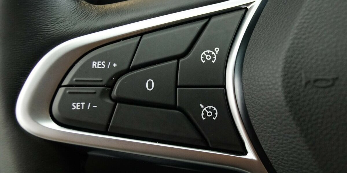 Renault Arkana Mild Hybrid TCe 140 EDC Techno Kamera 29.999 km 21.650 &euro; Lich 35423