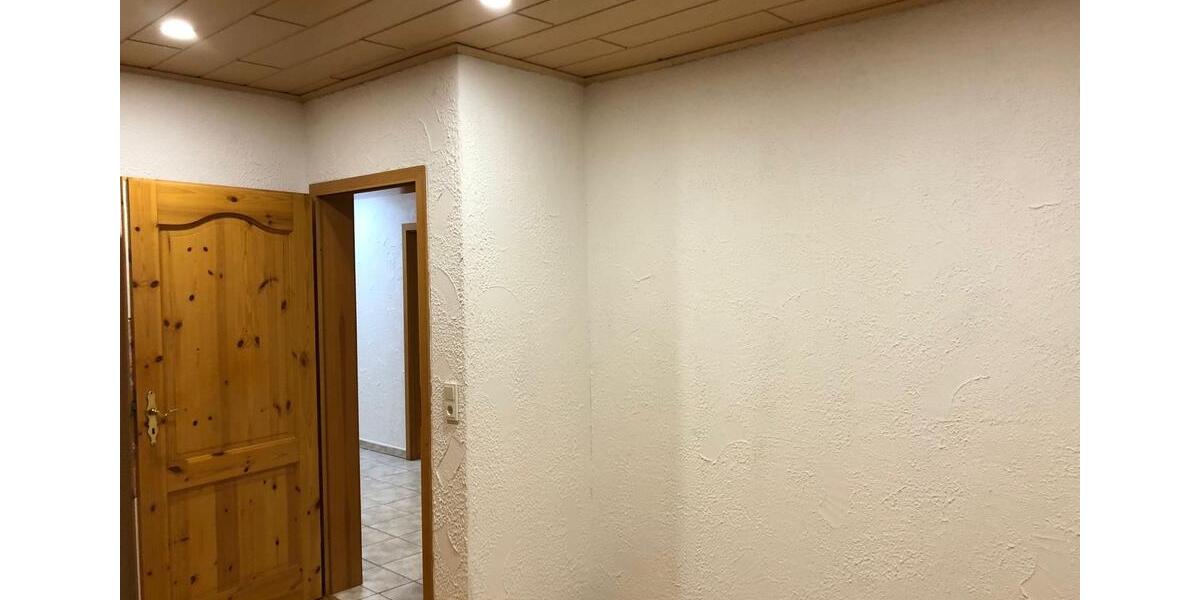 Dachgeschoßwohnung Marburg - 3 Zimmer, 95 m&sup2;, 950&euro; | Angebot:25261049