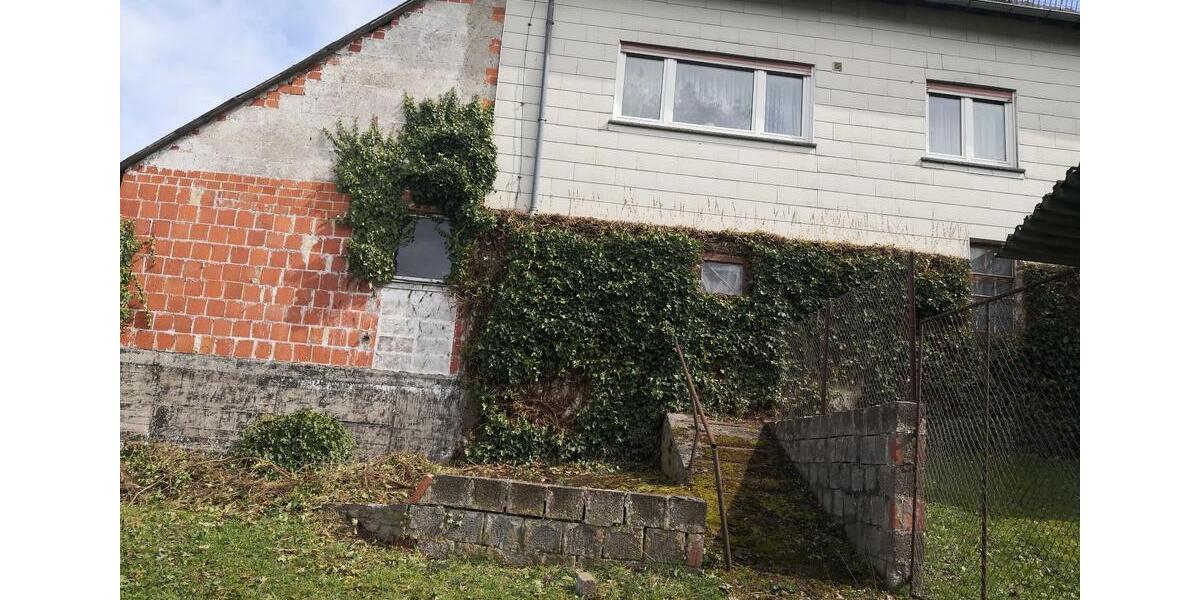Bauernhaus, Landhaus Grünberg - 10 Zimmer, 260 m&sup2;, 285.000&euro; | Angebot:26692827