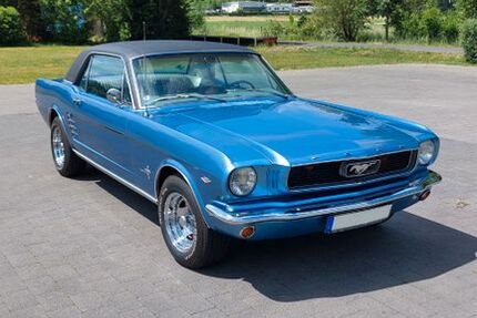 Ford Mustang 60.000 km 29.000 &euro; Rockenberg 35519