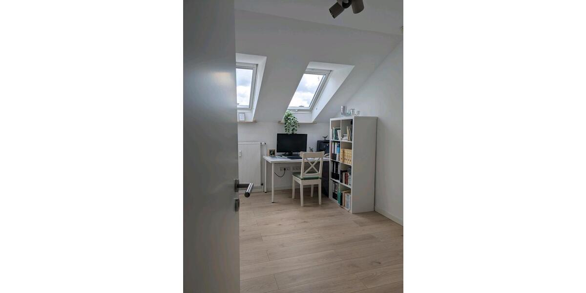 Dachgeschoßwohnung Friedberg (Hessen) - 3 Zimmer, 91 m&sup2;, 325.000&euro; | Angebot:25902620