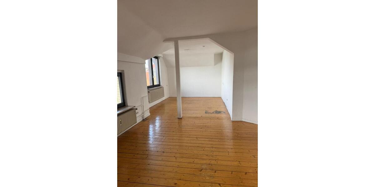 Etagenwohnung Gießen Wieseck - 3 Zimmer, 90 m&sup2;, 1.300&euro; | Angebot:26558022