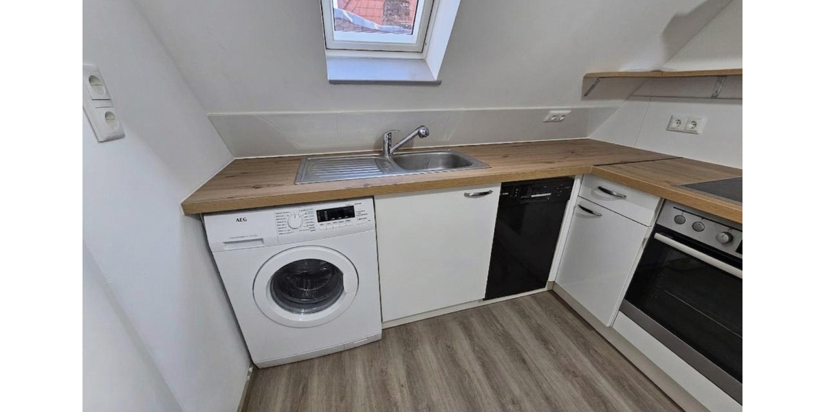 Dachgeschoßwohnung Friedberg (Hessen) - 1.5 Zimmer, 33 m&sup2;, 650&euro; | Angebot:25918774