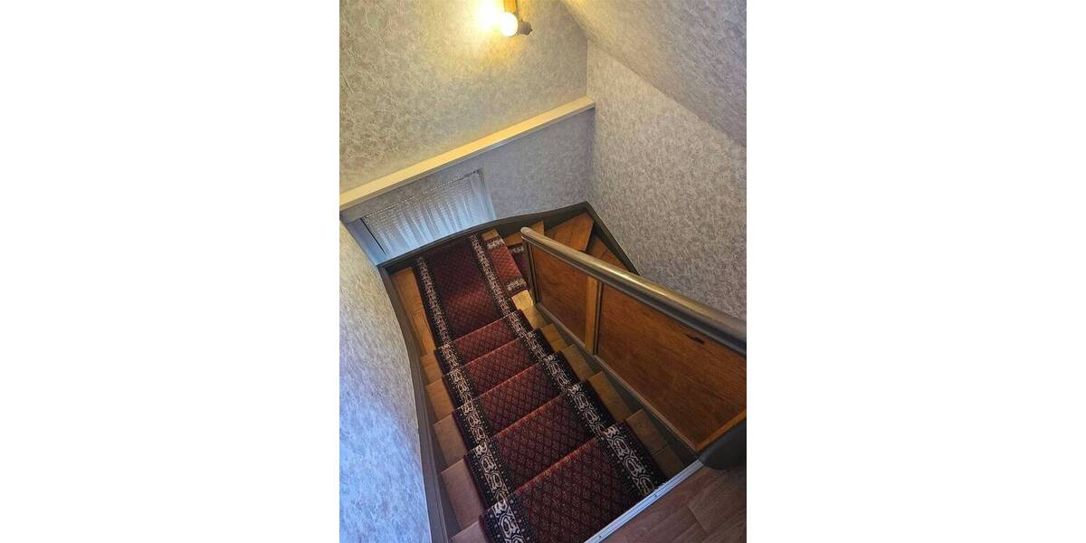 Mehrfamilienhaus, Wohnhaus Bad Endbach - 7 Zimmer, 160 m&sup2;, 269.000&euro; | Angebot:26702901