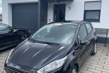 Ford Fiesta 129.300 km 5.249 &euro; Bischoffen 35649